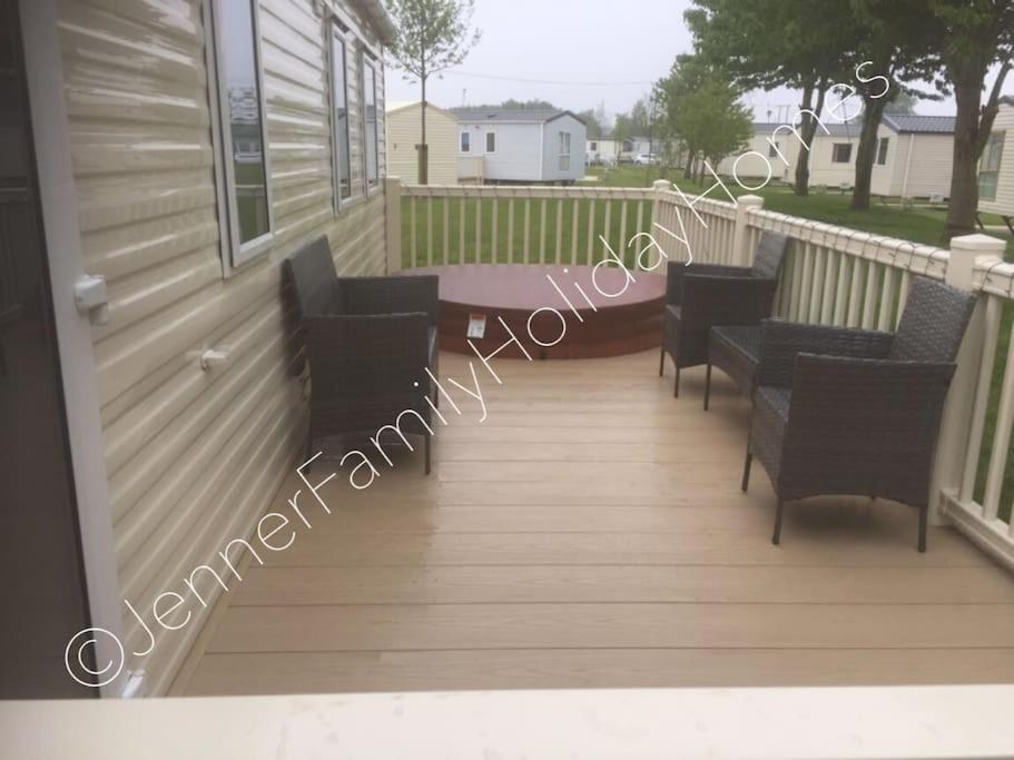Jenner Family Holiday Homes At Tattershall Lakes دوغدايك المظهر الخارجي الصورة