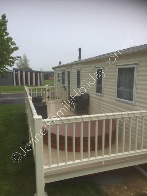 Jenner Family Holiday Homes At Tattershall Lakes دوغدايك المظهر الخارجي الصورة