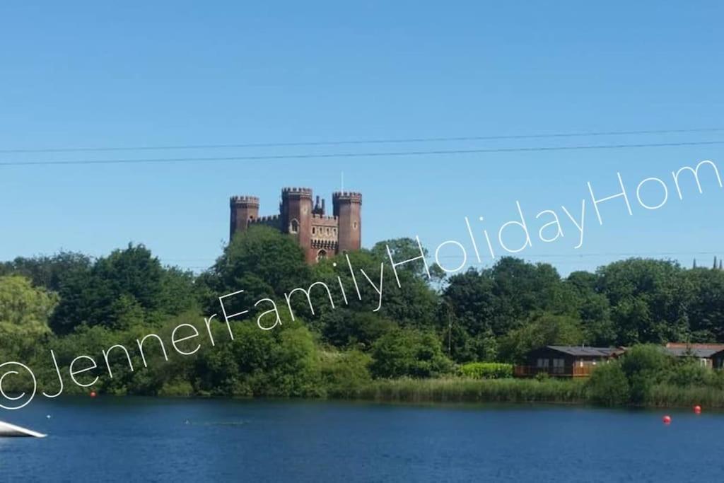 Jenner Family Holiday Homes At Tattershall Lakes دوغدايك المظهر الخارجي الصورة