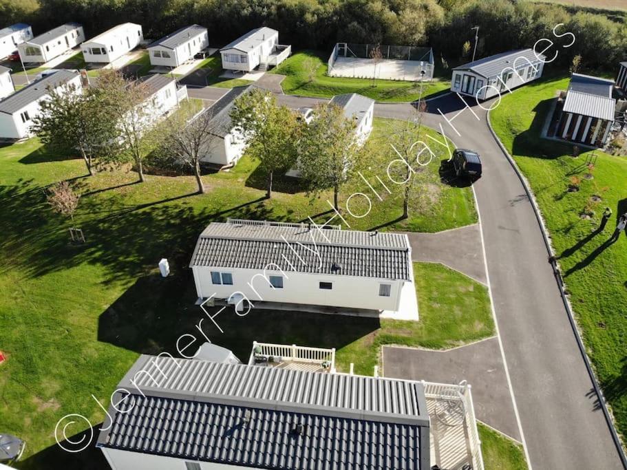 Jenner Family Holiday Homes At Tattershall Lakes دوغدايك المظهر الخارجي الصورة